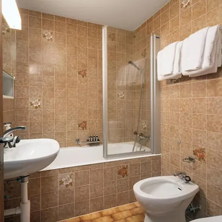 La Ruinette-charming 2-bed With Pool & Gym Access Daire *